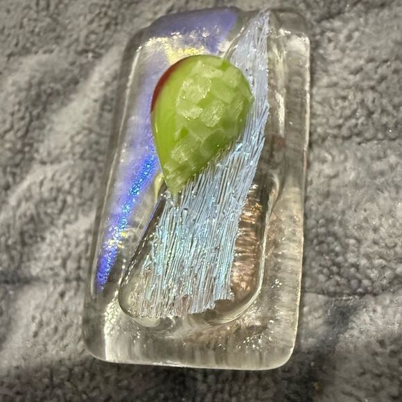 Set of 2 Dichroic Glass Pendants – Iridescent Modern Abstract Pieces - Picture 8 of 17